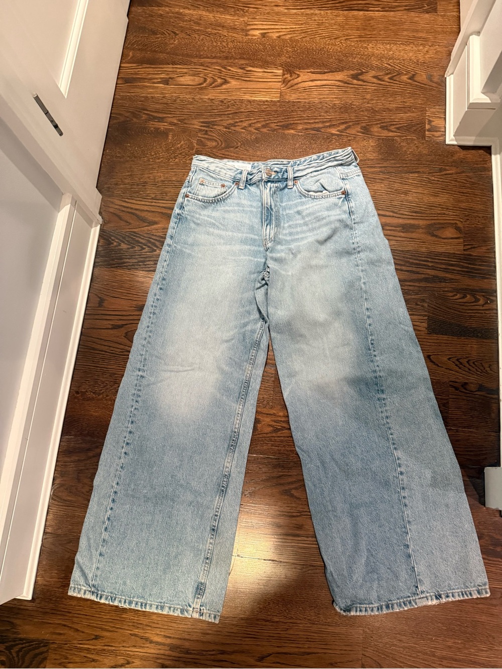Zara High Rise Wide Leg Jean